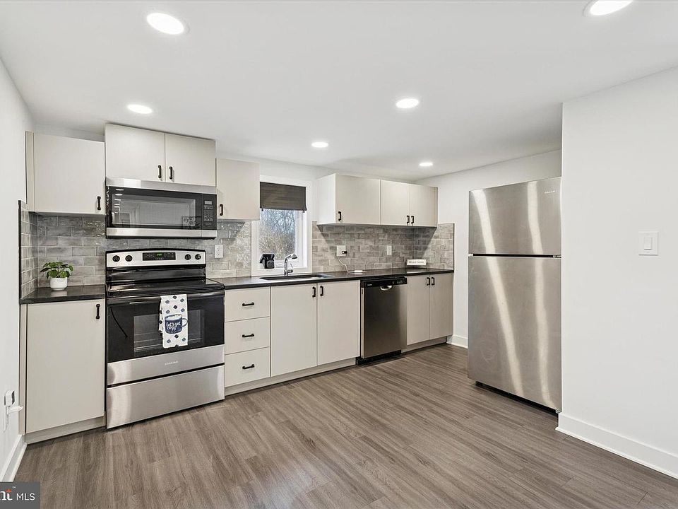 1st image of 841 Cypress Ave