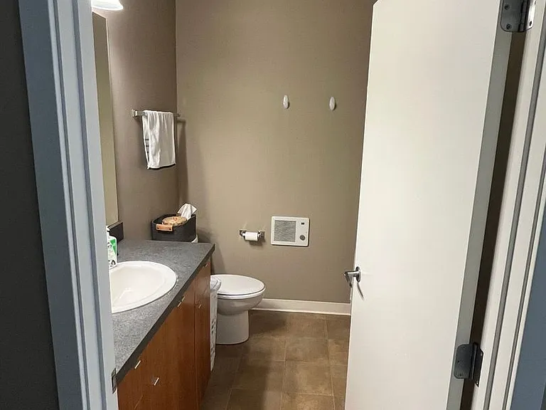 312 Wisconsin St — Photo 12