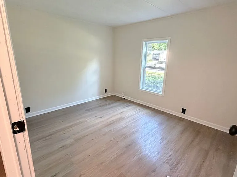 820 Mel Ave — Photo 6