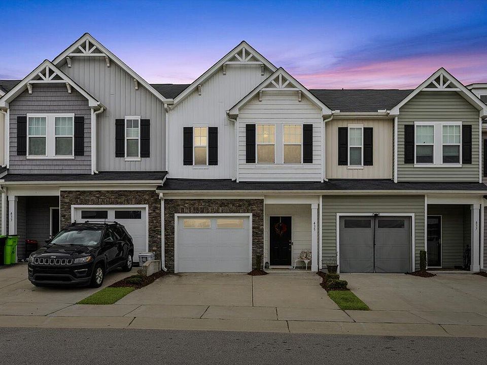 1st image of 435 Leighann Ridge Ln