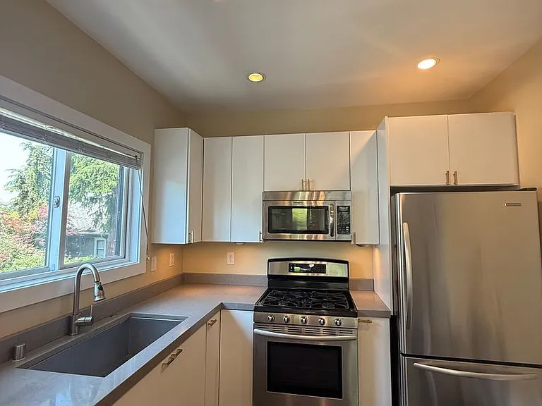 62 W Etruria St — Photo 3