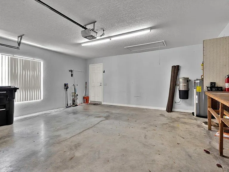 10882 SW Dardanelle Dr — Photo 40