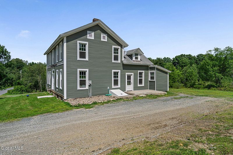 5th image of 244 Shaver Road