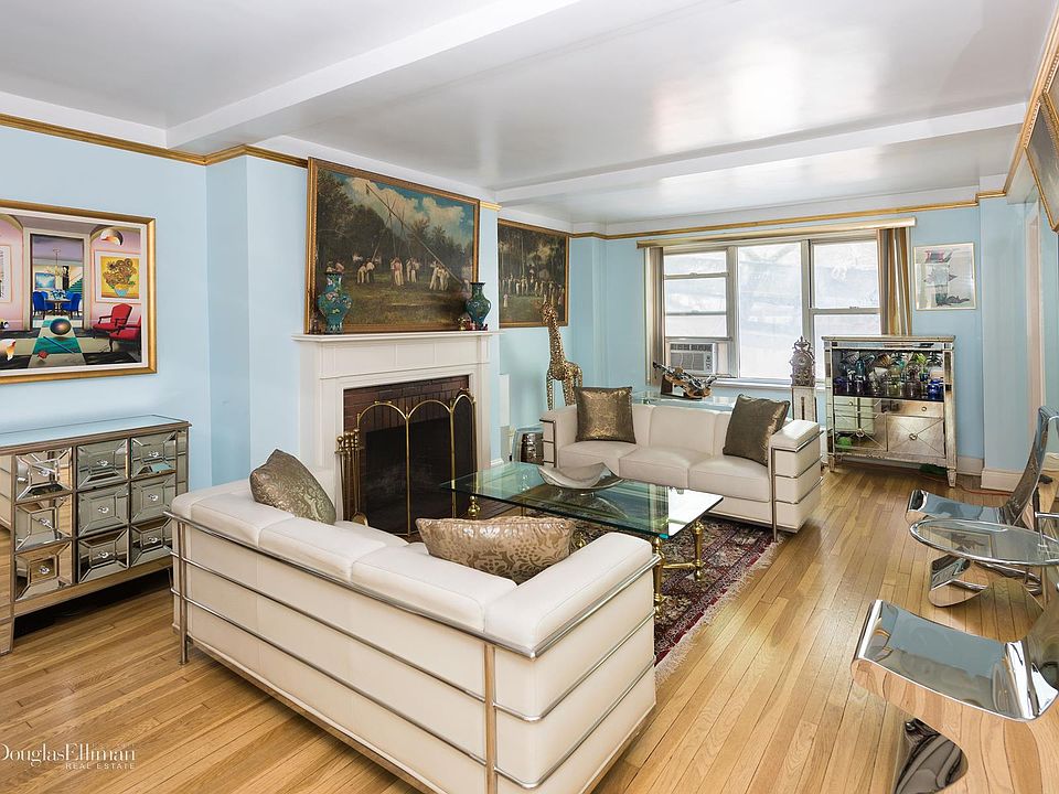 1st image of 424 E 52nd St APT 2A