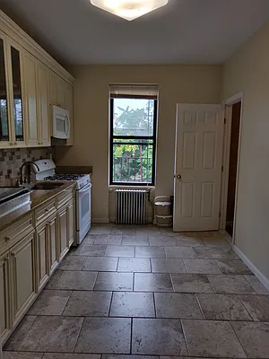 Rented by Block & Lot Real Estate | media 39