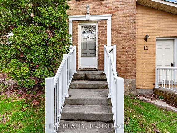 4th image of 11 Carruthers Ave