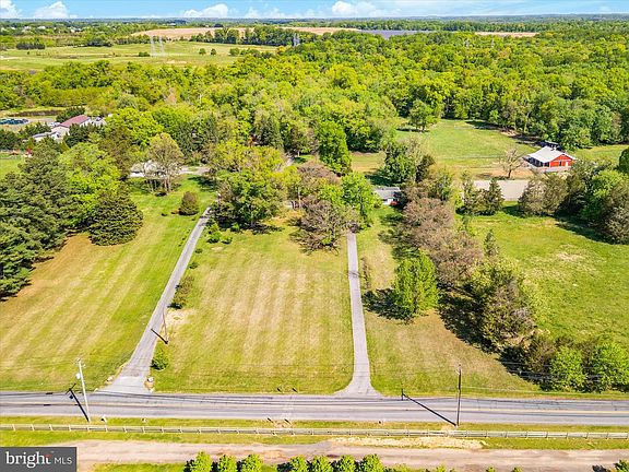 3rd image of 5301 Brookeville Rd