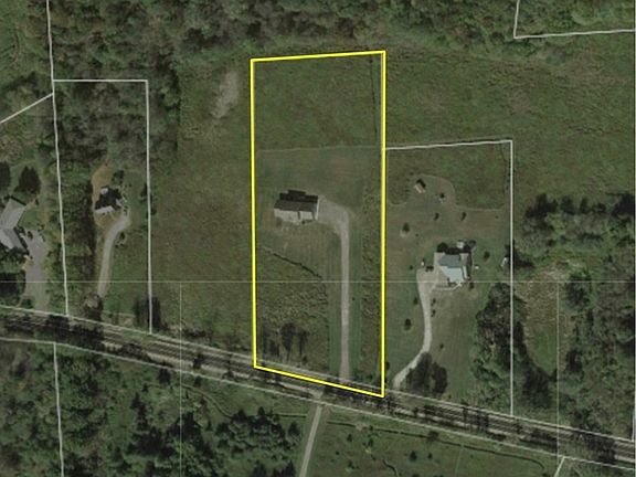 3rd image of 7585 Hamilton Rd