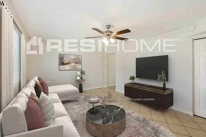 4 bed, 2.0 bath, 1424 sqft, $2,345 — Photo 4