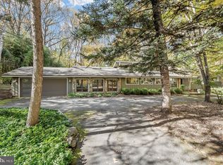 10113 Bevern Ln, Rockville, MD 20854