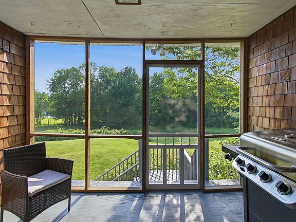 4th image of 284 Sanders Road