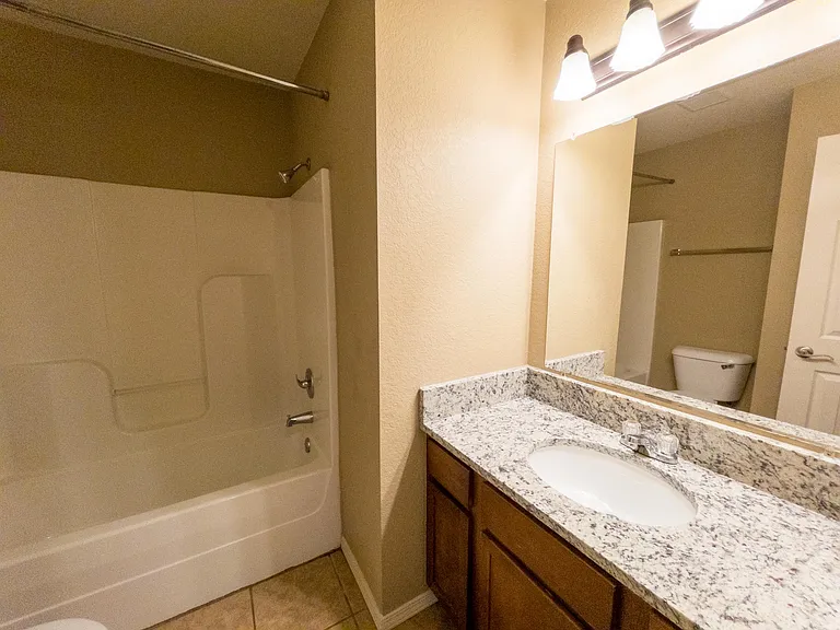 1246 Gracie Ct — Photo 9
