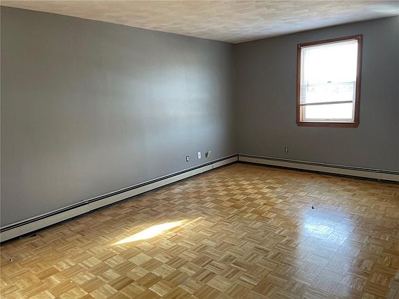 5th image of 7 Spicer St