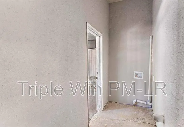 9914 Pinnacle Valley Rd — Photo 44