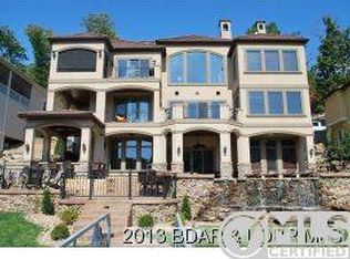 510 Grand Cove Rd, Sunrise Beach, MO 65079