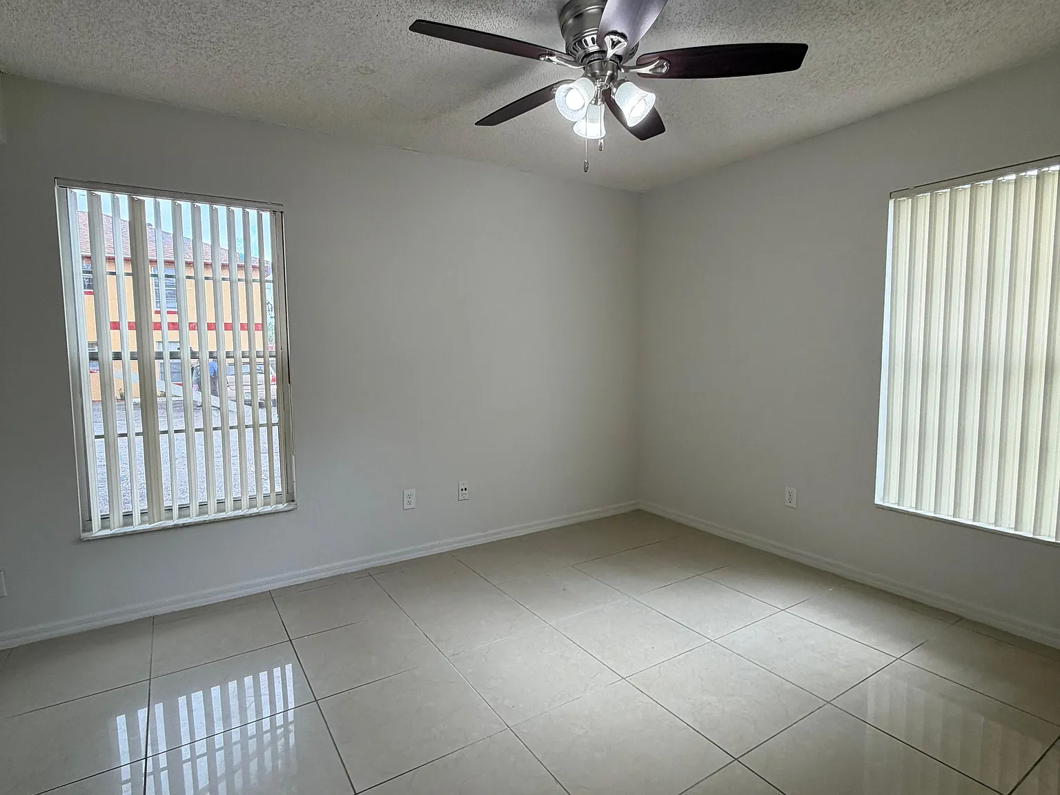 2 bed, 750 sqft, $1,725 — Photo 3