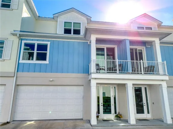 825 Oak Bend Ln, Dunedin, FL 34698