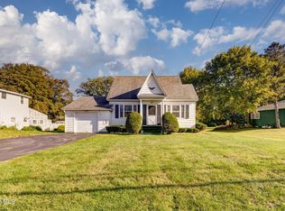 1401 Midline Rd, Amsterdam, NY 12010