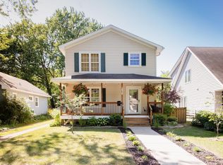 236 17th Ave N, Hopkins, MN 55343