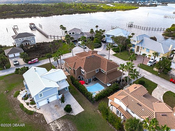 3rd image of 621 River View Rd