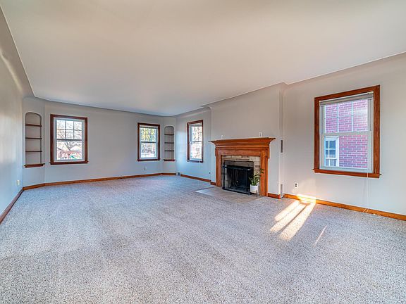 5th image of 606 Barnard Ave