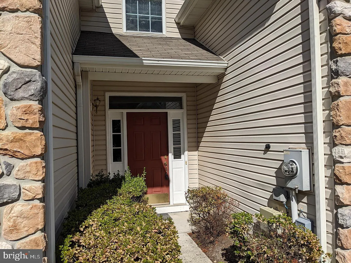 3 bed, 2.5 bath, 2312 sqft, $3,500 — Photo 1