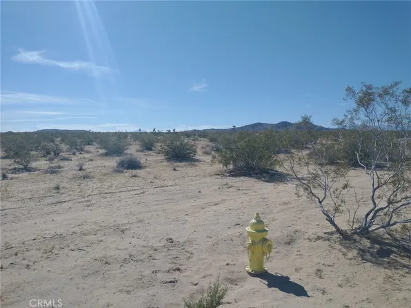 60805 Summers Rd #75, Landers, CA 92285