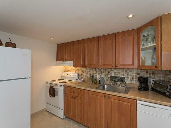 3rd image of 1228 West Ave APT 304