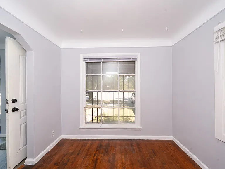 12105 Evergreen Ave — Photo 8