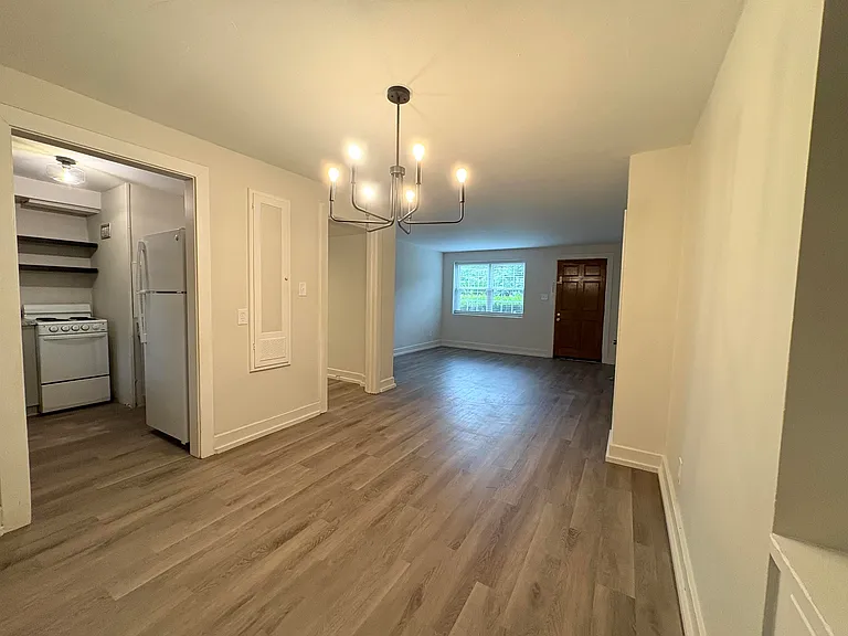 202 E Bradford Rd #2 — Photo 8
