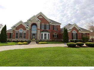 54 Saybridge Manor Pkwy, Lake Saint Louis, MO 63367