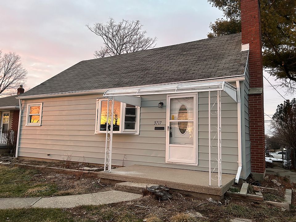 1st image of 3717 E 4th St