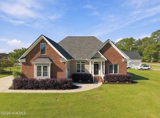 1112 Porters Ridge Dr, Greenville, NC 27858