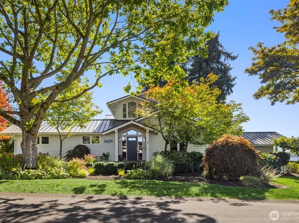 8429 NE 7th Street, Medina, WA 98039