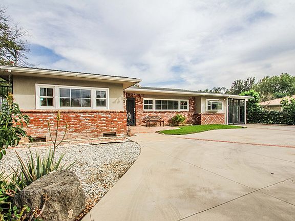 5th image of 10532 Johanna Ave