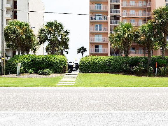 2nd image of 1118 W Beach Blvd #38