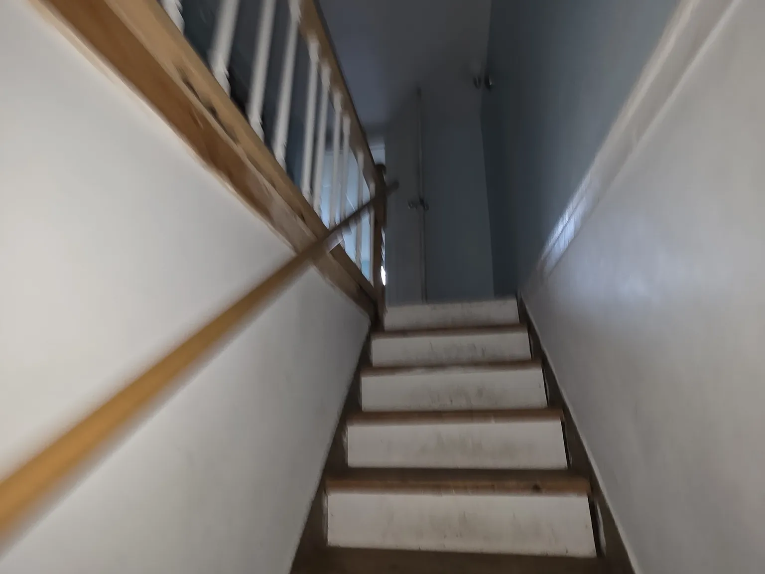 3 bed, $1,200 — Photo 2