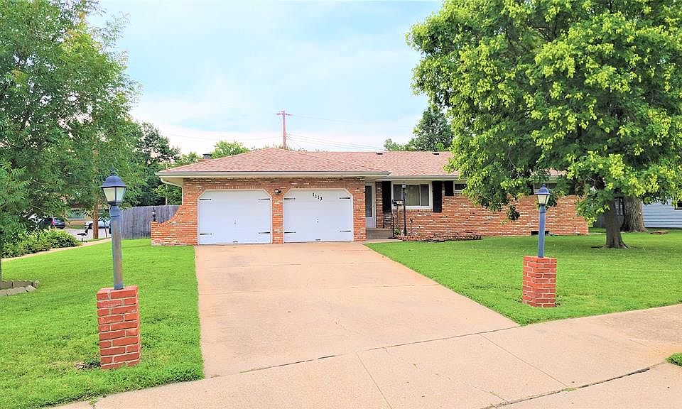 1st image of 1113 Vassar Dr