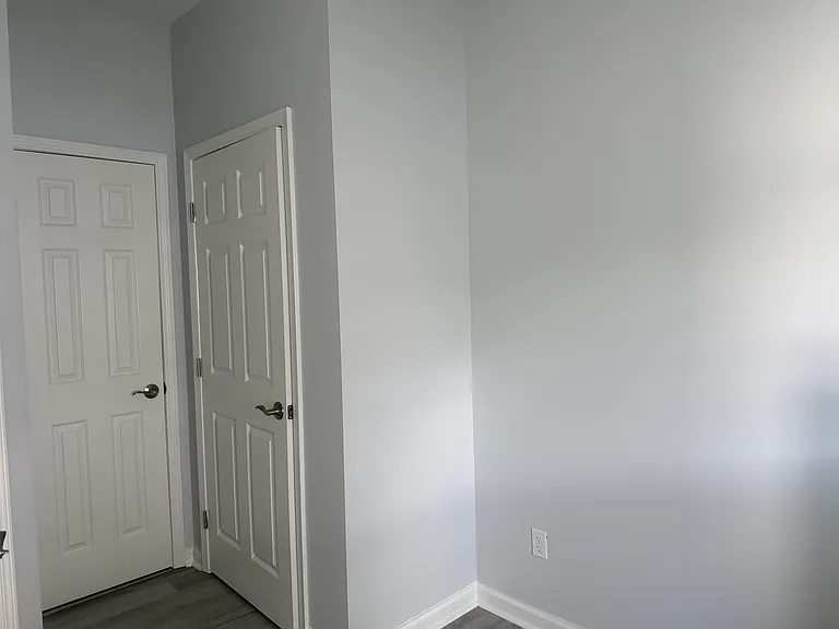 2111 Owens St #1 — Photo 11