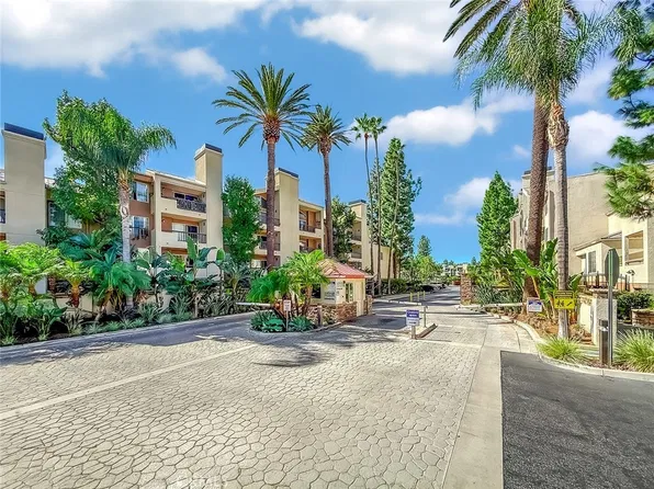 5530 Owensmouth Ave APT 115, Woodland Hills, CA 91367