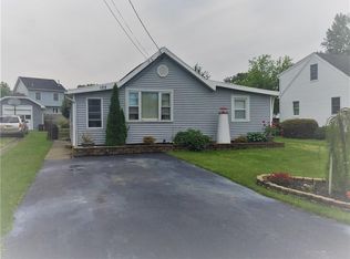 122 North Dr, Rochester, NY 14612