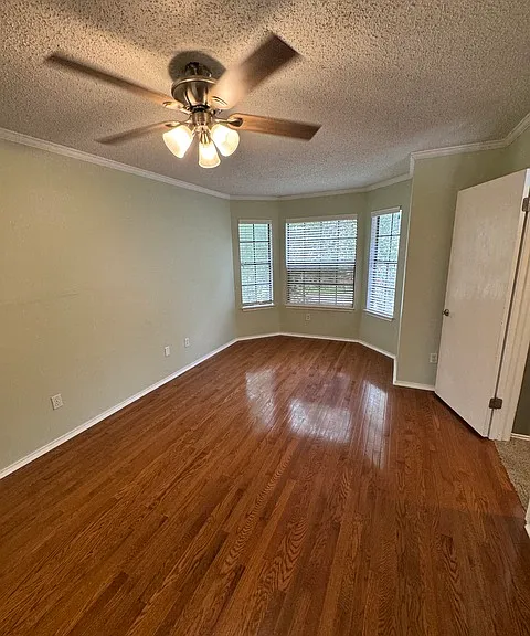 13815 Stone Hollow Dr — Photo 25