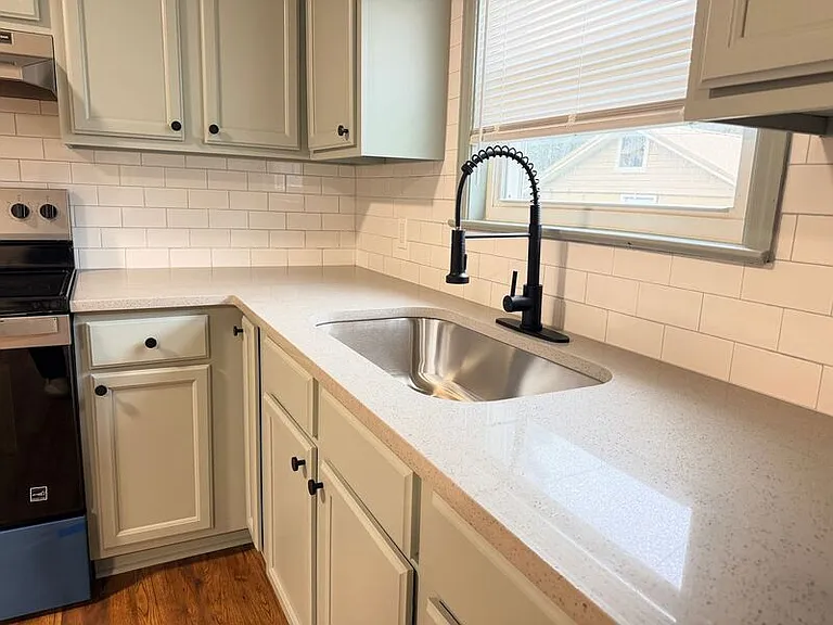 5541 Court P — Photo 3