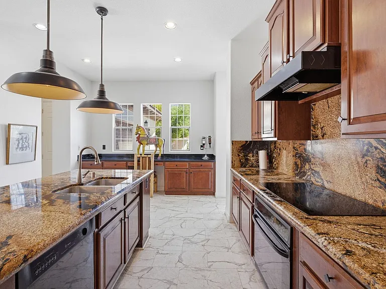 1409 Chambolle Ct — Photo 15