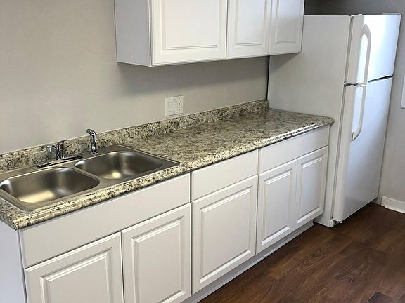 2nd image of 308 James Ave #1
