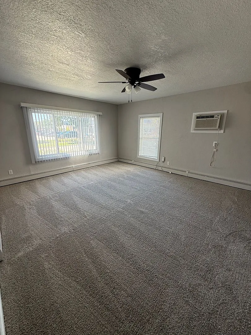 4th Street Apartments — Photo 3