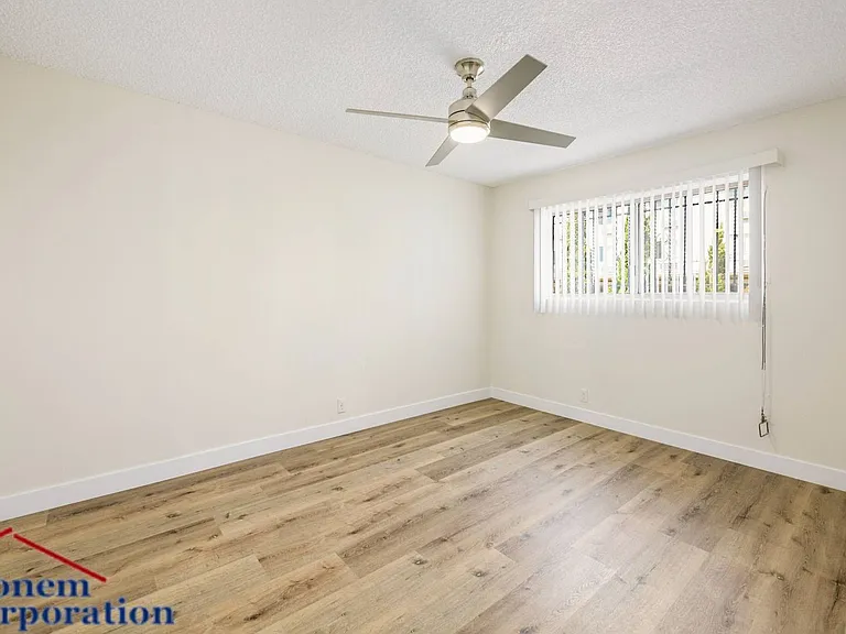 MC 6861 Sepulveda Properties, LLC — Photo 15