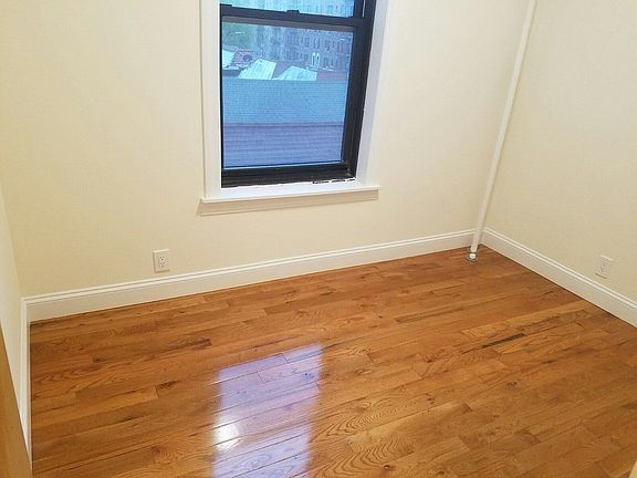 5th image of 2157 Ocean Ave APT 4C
