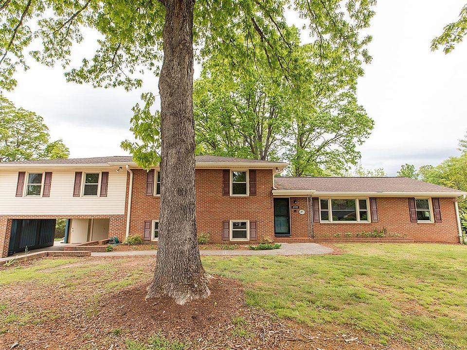 1st image of 3595 Parkwood Dr