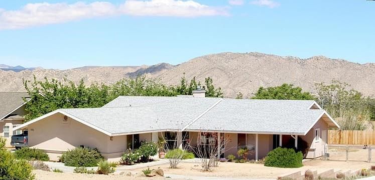 1st image of 56596 Carlyle Dr
